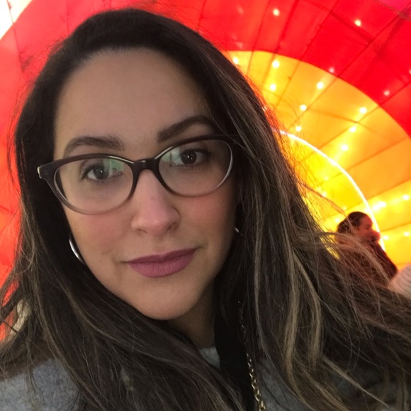 Meet your Posher, Jolene - Picture 6 of 6